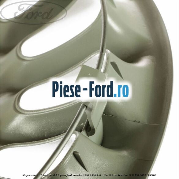 Capac roata 15 inch model 3 Ghia Ford Mondeo 1993-1996 1.8 i 16V 112 cai benzina #00C20B9509